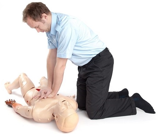 Standard First Aid Level C with AED training in Ontario